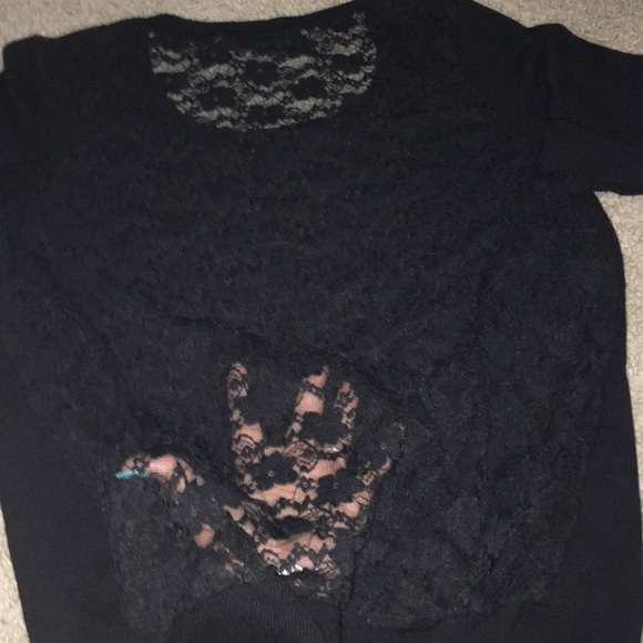 🖤LACE BACK SWEATER🖤 - Picture 2 of 4